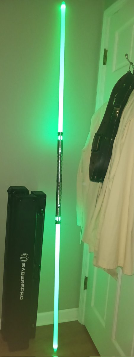 Qui-Gon's Lightsaber 🟢 🦉 tweet media