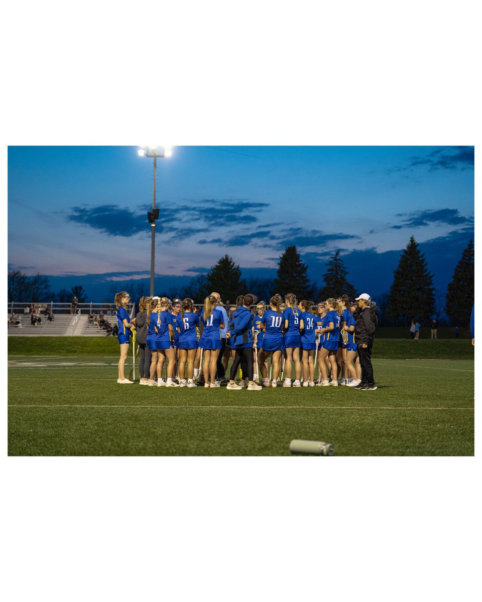 carmelgirlsLAX's tweet photo. Everything Into The Fourth Quarter.
#NGEE https://t.co/ES8wCseDKC