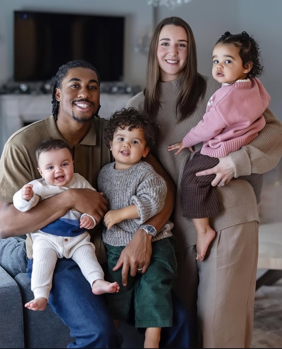 LEOVÍNG | MARTÍNEZ. 🧠🔨🇩🇴 tweet media