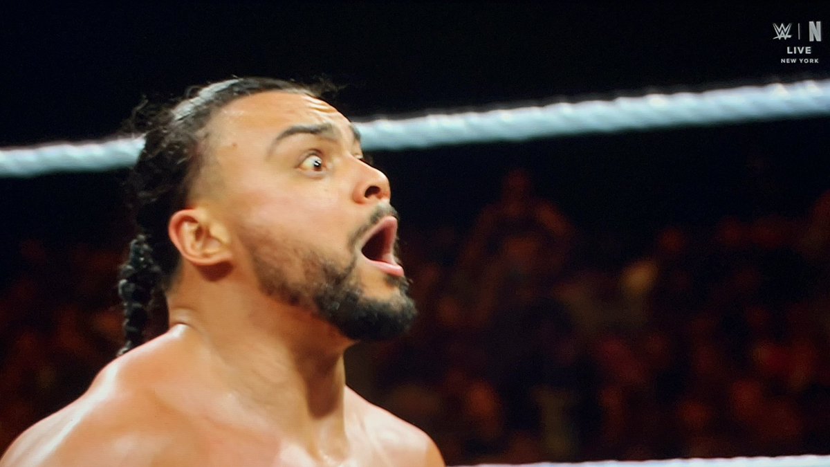 therzzlehavsen's tweet image. new reaction pic of @Santana_Proud dropped🤪 #WWENXT #6days #StandandDeliver