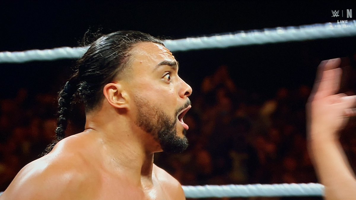 therzzlehavsen's tweet image. new reaction pic of @Santana_Proud dropped🤪 #WWENXT #6days #StandandDeliver