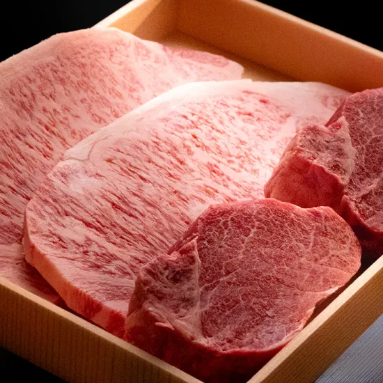 aritabokujo's tweet photo. 🆕４月のプレゼント🆕

🐮有田牛サーロインステーキ＆ヒレステーキ（計700g）

きめが細かく、脂が少ないのにとろけるようなやわらかさ赤身の旨みの最高傑作

🆔@aritabokujo をフォローの上で🔄リポストしていただいた皆様の中から抽選で2⃣名様にプレゼント‼️

🎁賞品詳細
https://t.co/OAQffcVyVV https://t.co/Aj69fOHhfg