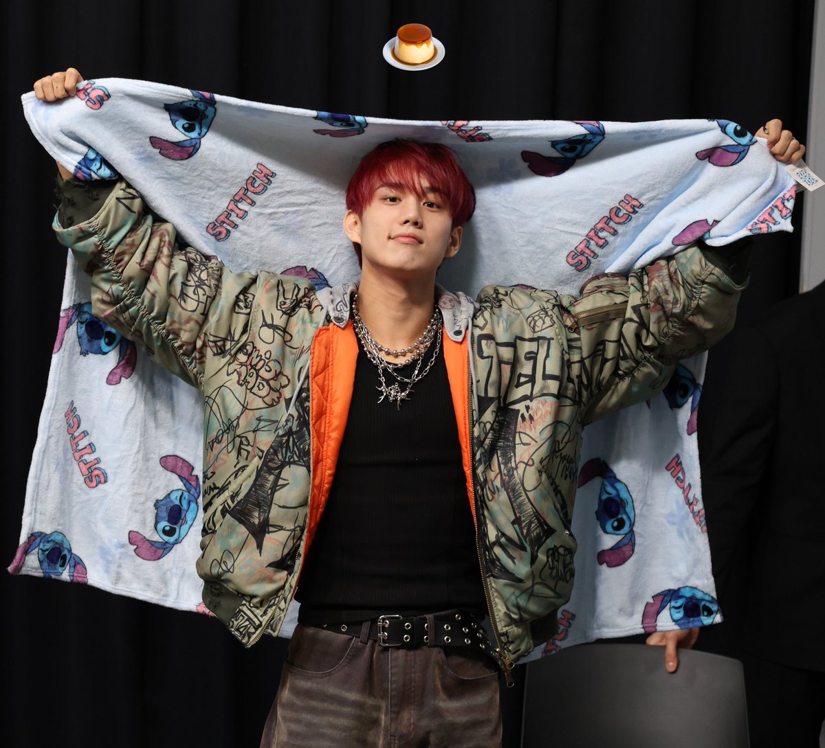 り ྀི tweet media