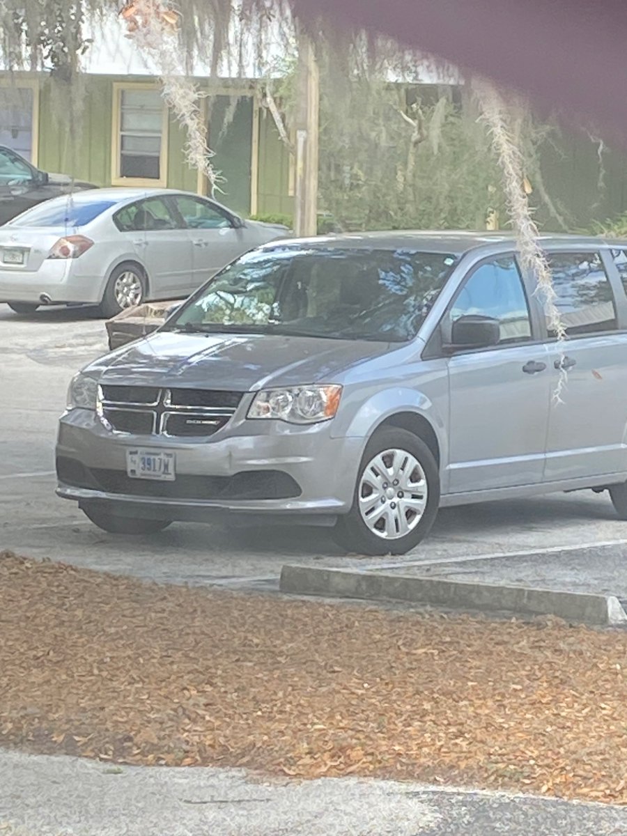 RockDJ79's tweet image. #Florida GOVERNMENT plates #GangStalking #WheresWaldo #MeToo #STOP702 let’s see if we can match Infragard licence plates! #GoFish