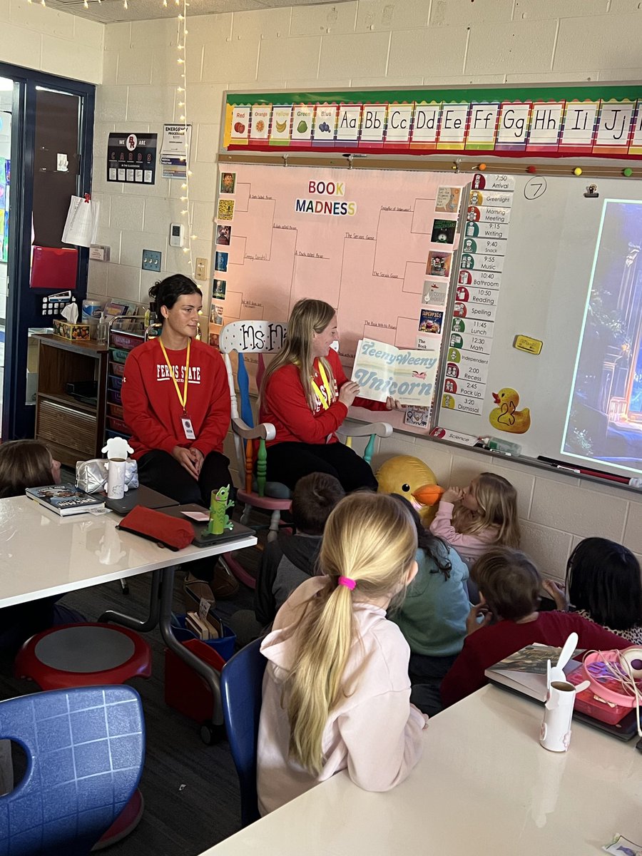 FSUWSO's tweet photo. Thank you to Riverview Elementary for letting us join them for March is Reading Month! 📚 https://t.co/IfyIckK4Ee