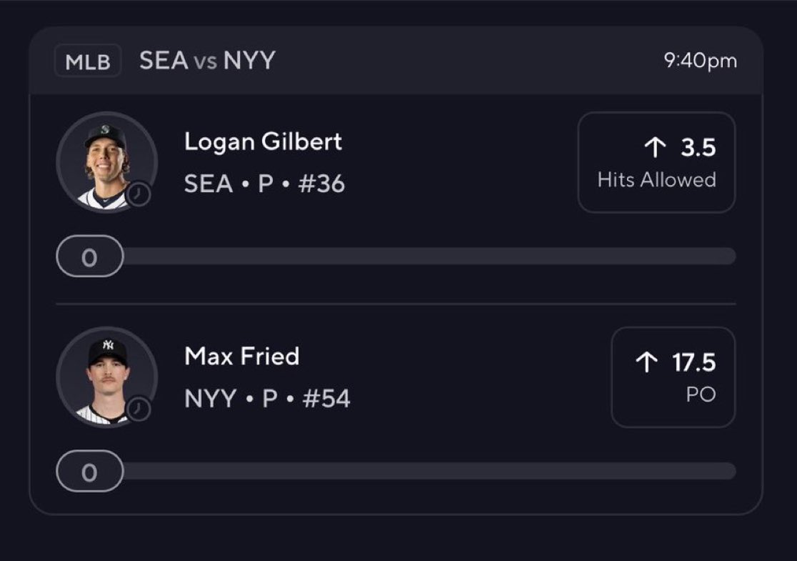 CLINTON🏀🏈 tweet media