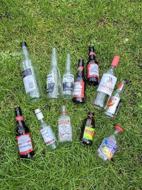 BBullrushes's tweet photo. Back on our patch &amp; cleared 2 bags of litter. Nice selection of alcohol littered on our verge, a new dog toy &amp; a wheelbarrow dumped in one of our swales 🤨 @cleanupbritain #Derby #NotABin #LoveWhereYouLive https://t.co/zUqM8dQLuQ