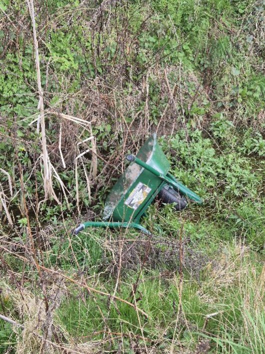 BBullrushes's tweet photo. Back on our patch &amp; cleared 2 bags of litter. Nice selection of alcohol littered on our verge, a new dog toy &amp; a wheelbarrow dumped in one of our swales 🤨 @cleanupbritain #Derby #NotABin #LoveWhereYouLive https://t.co/zUqM8dQLuQ