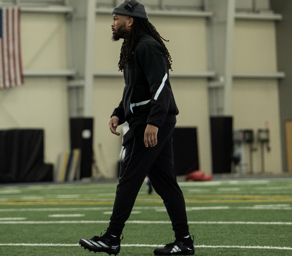 CJ Germany tweet media