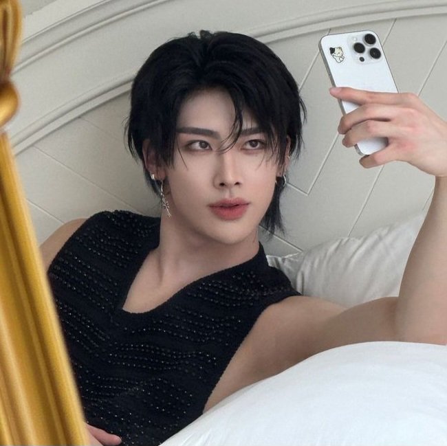 maple | zrsd 📌 tweet media