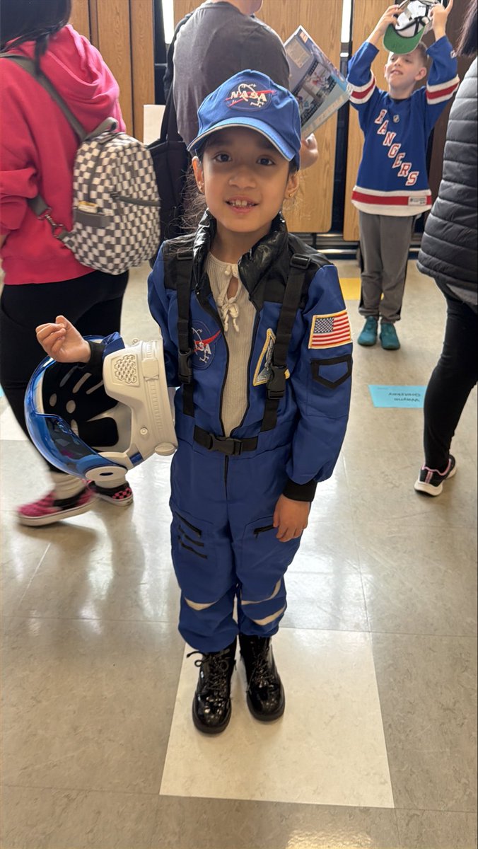 CBS_Bethpage's tweet photo. We are so proud of our second graders as they transformed the APR into a wax museum. From Jim Henson, Aaron Judge to Princess Diana our students brought these famous people to CBS! #WeAreBethpage https://t.co/LDYuSLwZWN