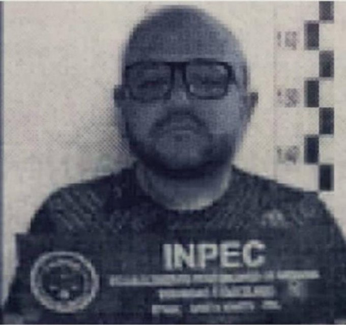 <a href="/AndresGuryRod/">Andrés Gury Rodríguez</a> <a href="/IvanCepedaCast/">Iván Cepeda Castro</a> Relajado