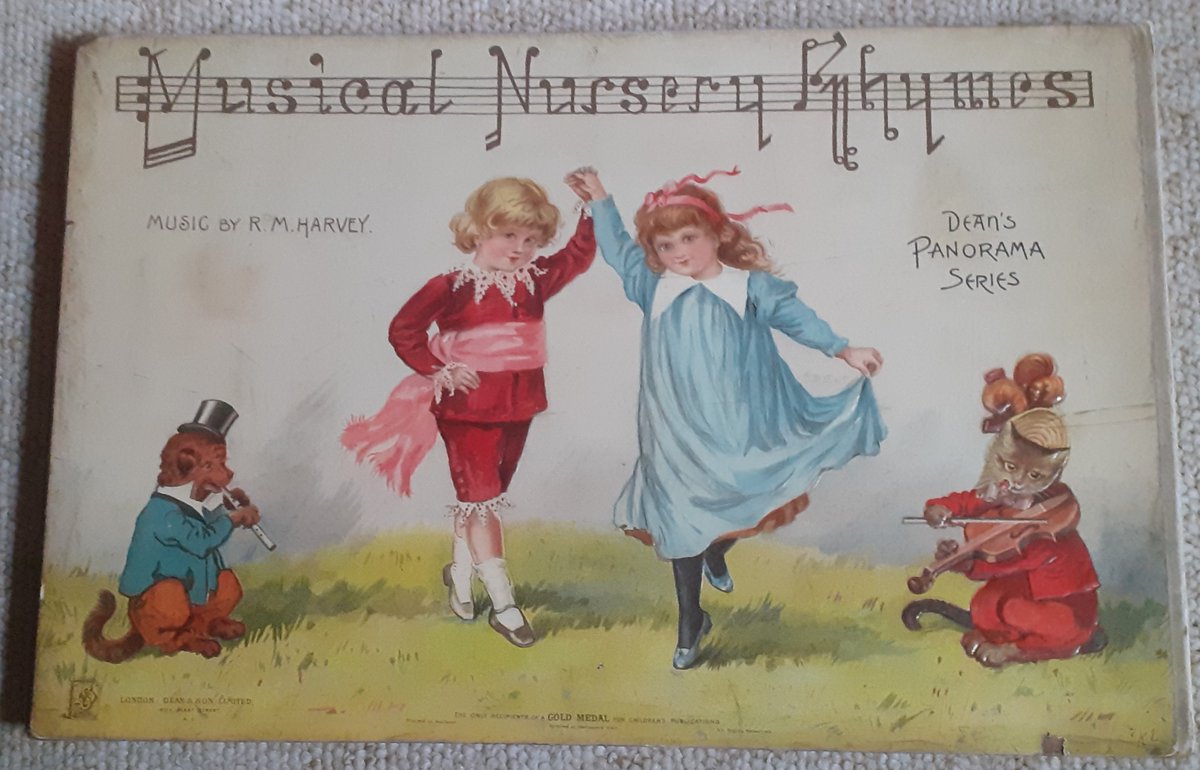 RealPreCinema's tweet image. Sourced through AbeBooks and directed there with thanks from Jo at Vintage Pop Up Books vintagepopupbooks.com, are the first four panels of Dean and Son’s Musical Nursery Rhymes Panorama Series. 

This child’s floor Panorama was 9.8 feet long when unfolded. 

Each panel was