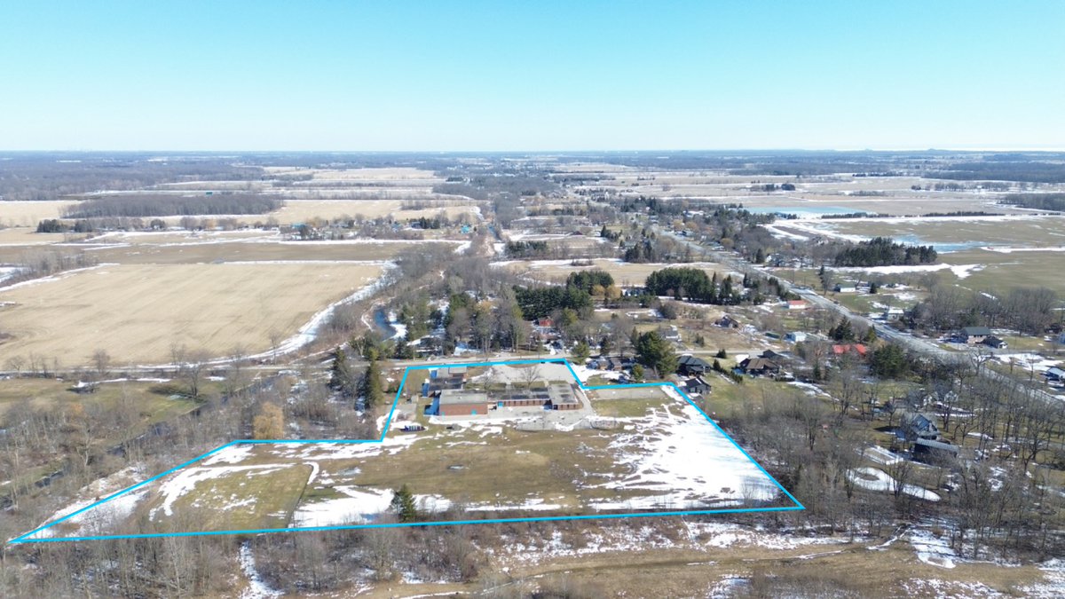 🏫 Wainfleet School Opportunities
31870 Lee St. – ±6.23 Acres | (Inst. + Res. zoning)
53220 Winger Rd. –  | ±22,827 SF (Inst. zoning)
Rare institutional assets in Wainfleet with future redevelopment potential.
🔗 realtor.ca/l/bWOtS/ka
🔗 realtor.ca/l/bWOxJ/ka
#ColliersCanada