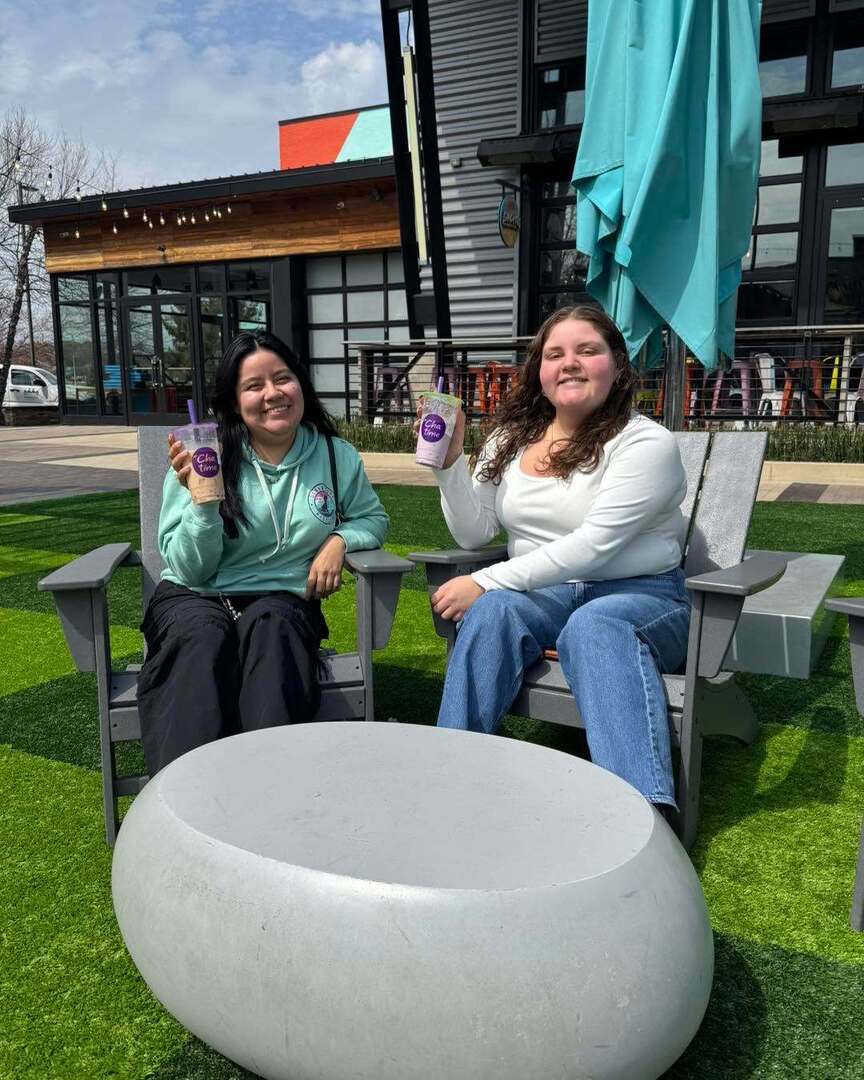 THEAVENUEatWM's tweet image. Take advantage of these sunny beautiful days!🧋 

#destinationgoodtimes #chatime instagr.am/p/DWj9uNnoA4Z/