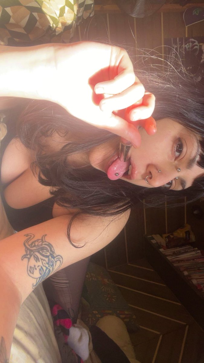 𝓎𓆩♡𓆪 tweet media