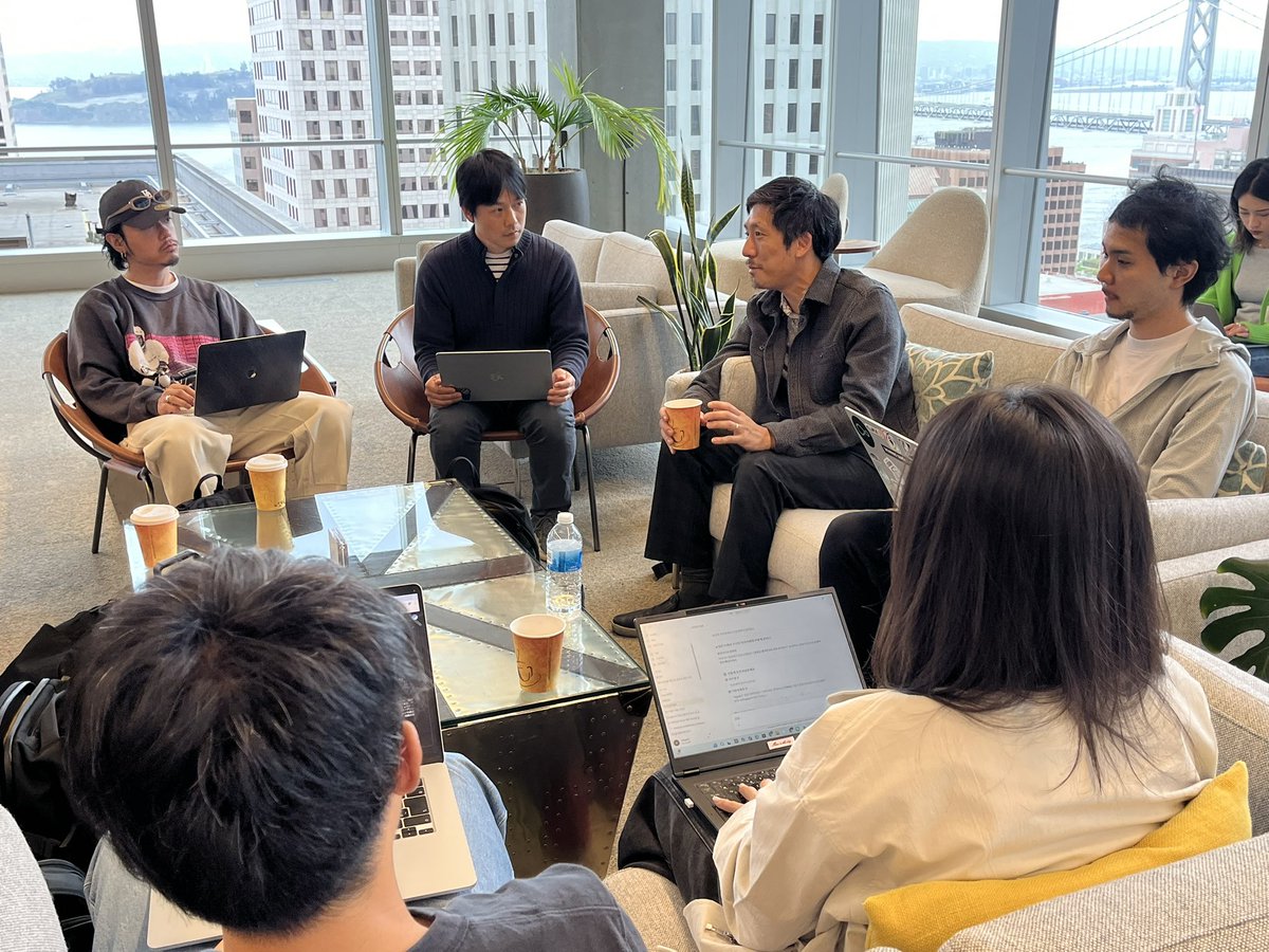 DelightX tweet media