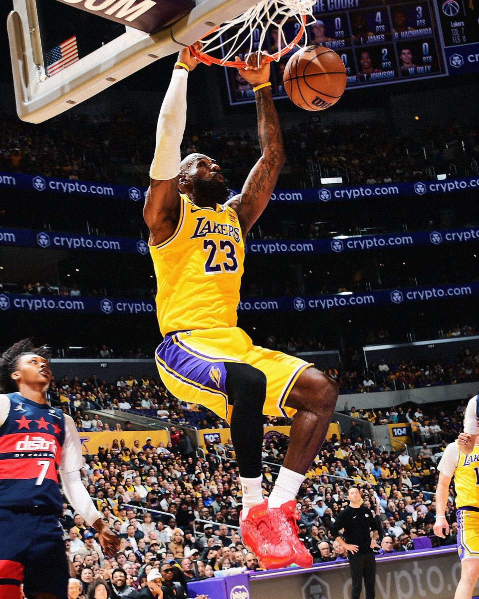 LALakers_AR's tweet image. ليبرون يتعادل مع كريم لأكثر عدد انتصارات في التاريخ 👑

1,228 فوزًا (الموسم العادي + البلاي أوف)

#LeBronJames #ليبرون #Lakers #LakeShow #NBA #Basketball #KareemAbdulJabbar