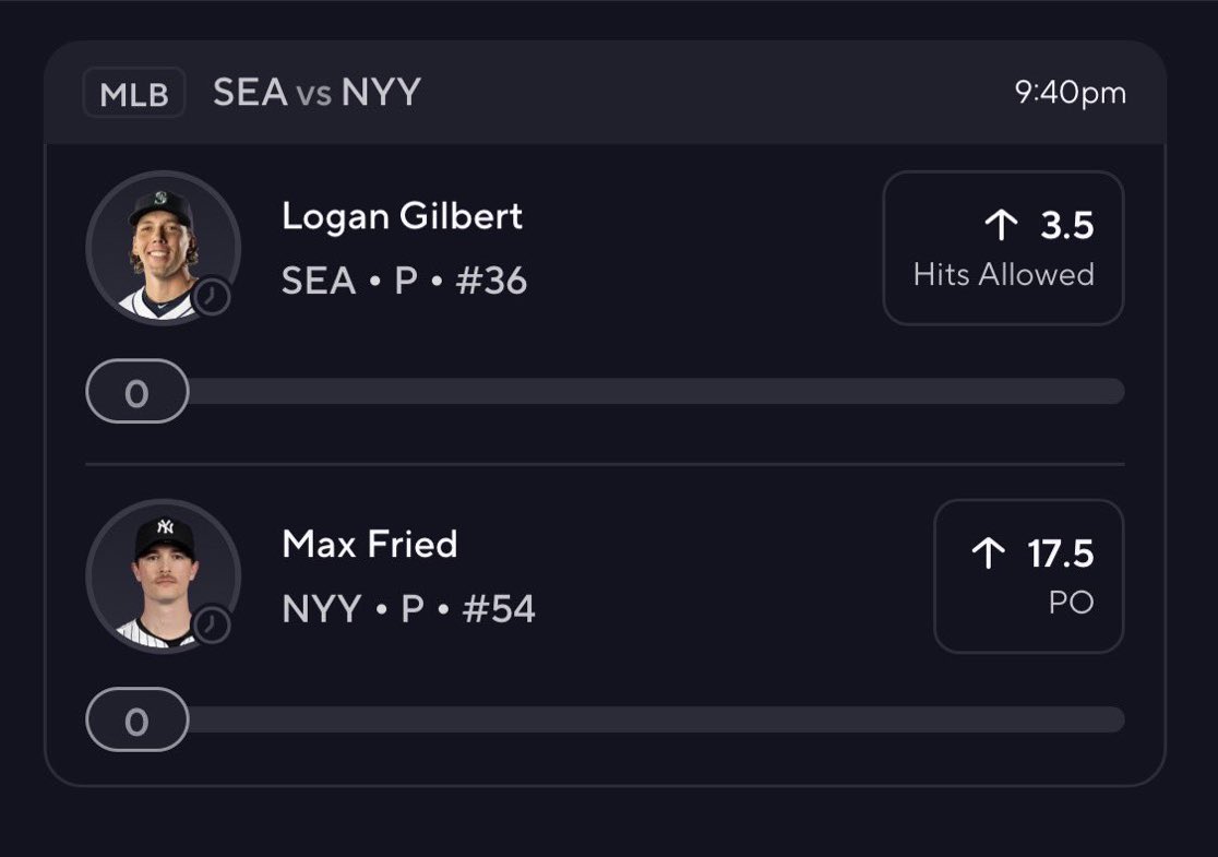 CLINTON🏀🏈 tweet media