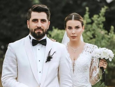 serenhanadmigiI's tweet photo. İlk ve son 4. sezonda görmek istediğimiz çiftler https://t.co/ti1riRBSq5