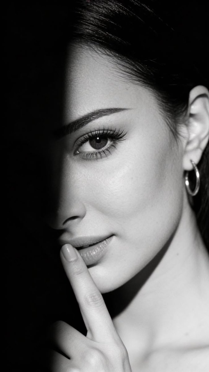 ᥫ᭡ 乇𝐌𝐌乇 tweet media