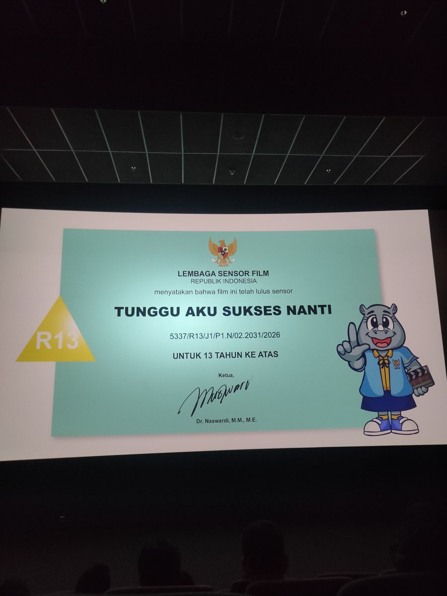 pixieyapping's tweet photo. Bagus tapi air mata gw naik gara gara pasangan yang duduk di E-13 dan E14 Audi 1 . Yapping Sepajang film kek ajg kau naik ajg kau https://t.co/LUM1ZwlxlE