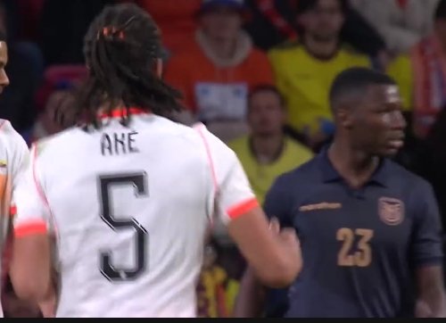 Kay Bee CFC 🐝 tweet media