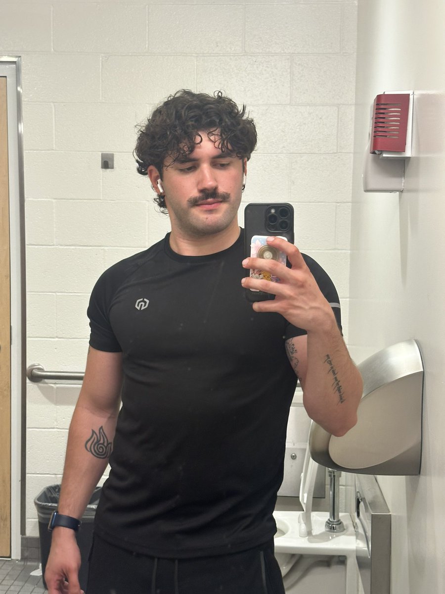 lito (shadows #1 fan) tweet media