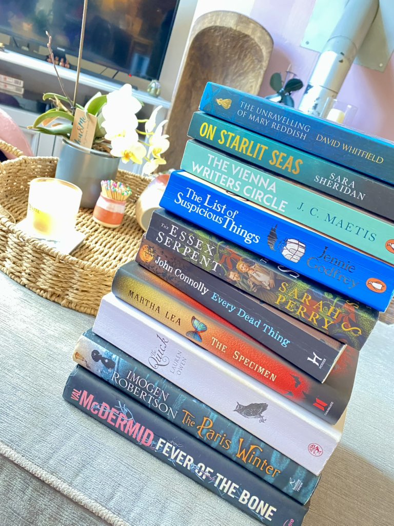 hayleylotusflo1's tweet photo. *NEW BLOG POST*
#TenOnTuesday : Ten From My Second-Hand TBR
https://t.co/FiwCRIlmhe
#secondhandbooks #bookshops #TBR https://t.co/InTE450H6I