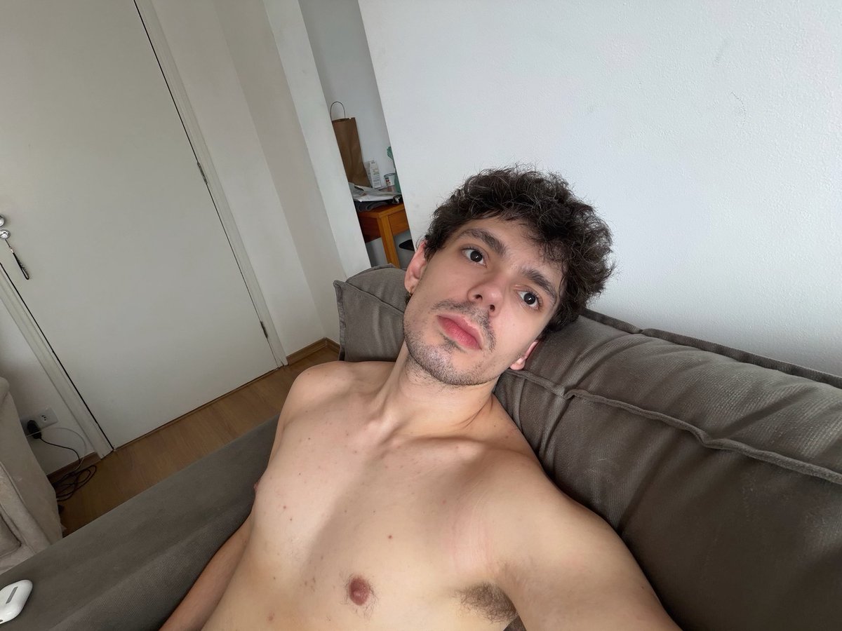 julho tweet media