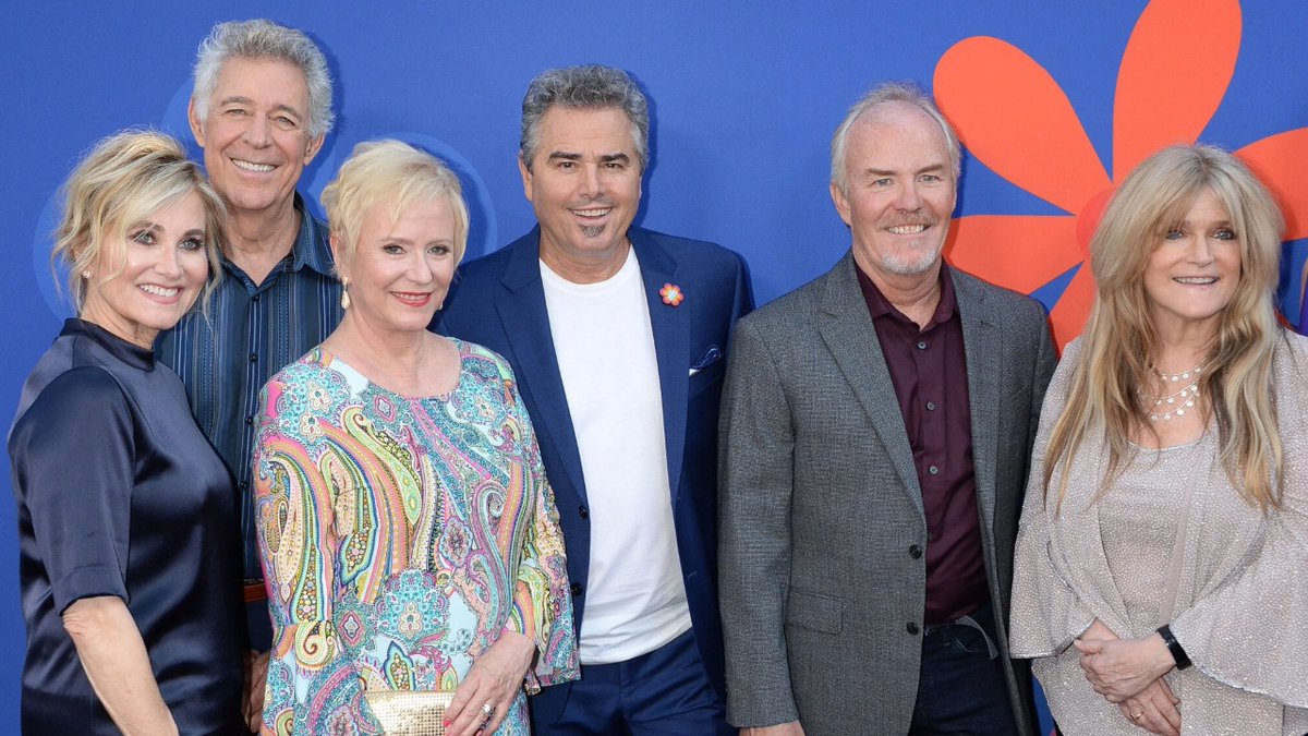 Closer Weekly tweet media