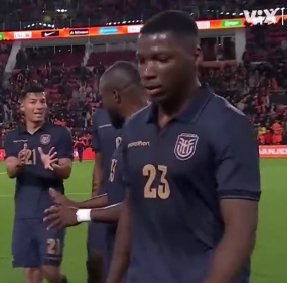 Kay Bee CFC 🐝 tweet media