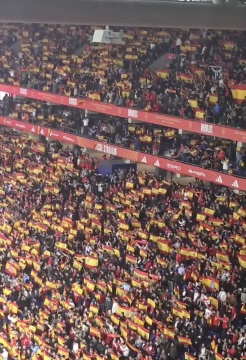 BOLSONRM's tweet photo. ¡¡¡NO NOS ENGAÑAN, CATALUÑA ES ESPAÑA!!! https://t.co/e5g8sKe62F