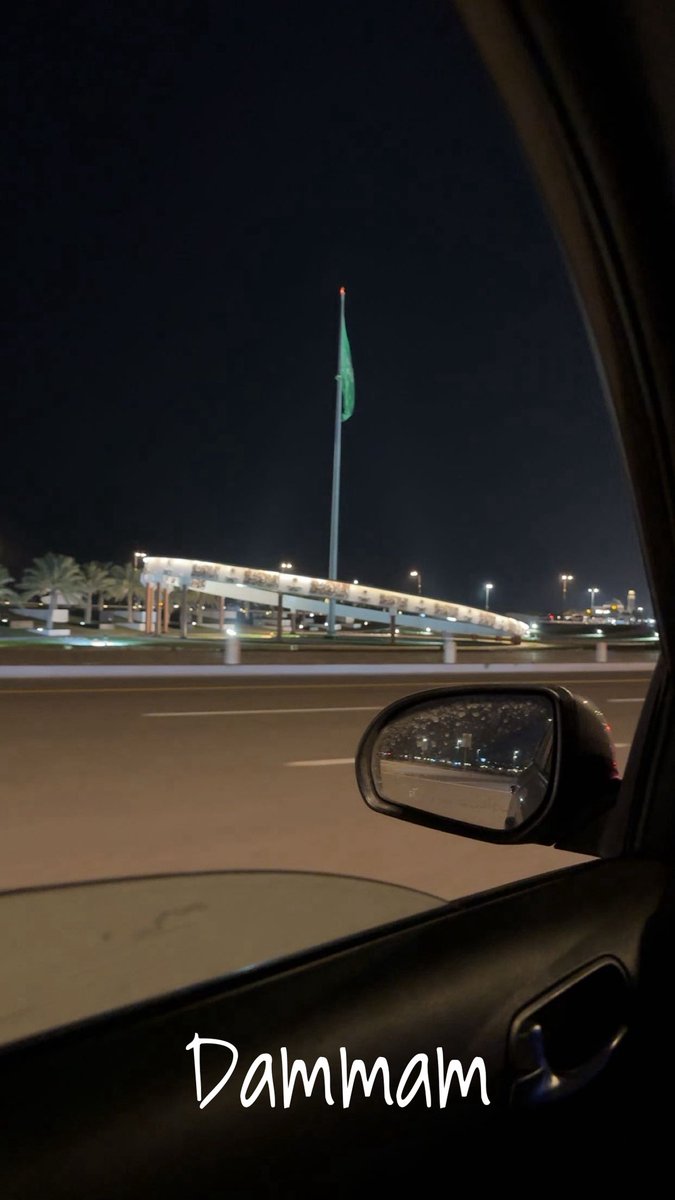 𝟸𝟽 . tweet media