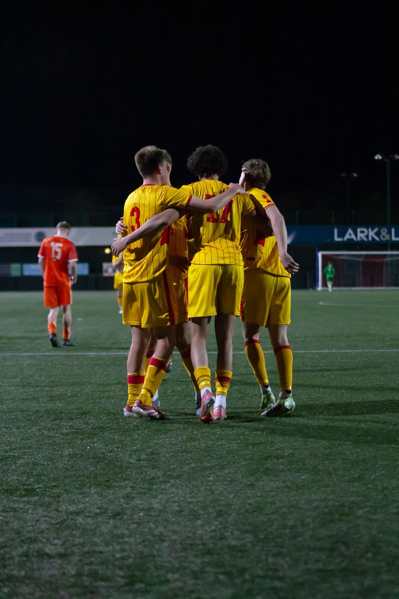 DudleyTownFC's tweet photo. The man who doubled our lead 😍💪 https://t.co/JlE1LoELW7