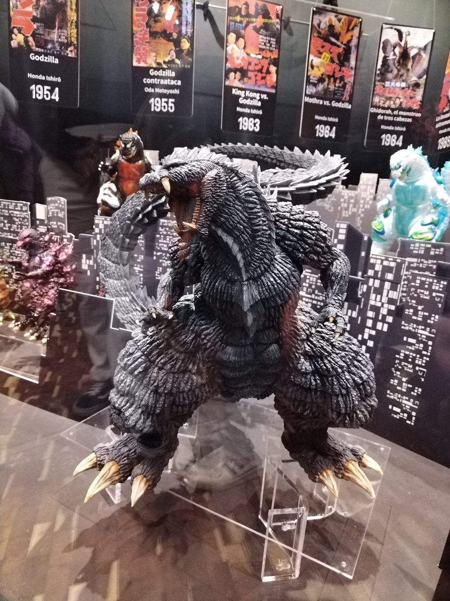 Shinpollotron's tweet photo. 😁😁 #figureaction #gojira #godzilla https://t.co/X9Zvix3IoD
