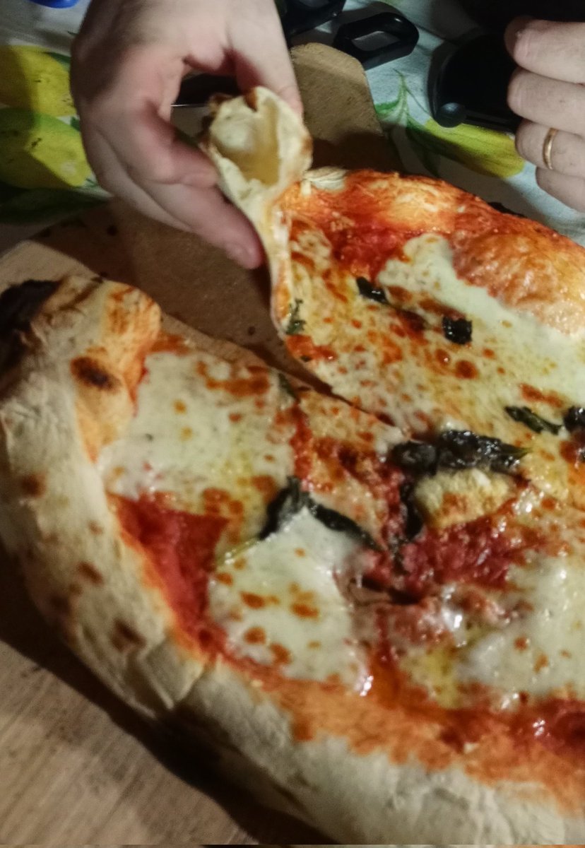 <a href="/marcelougarriza/">Marcelo Ugarriza</a> <a href="/thepizzaday_/">The Pizza Every Day 🍕</a> Este es el indicador de que la e buona?