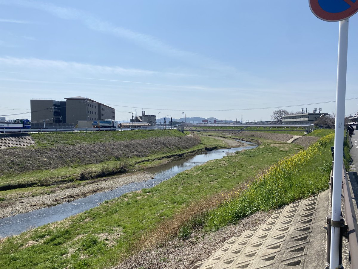 Rote135's tweet photo. 日本の田舎風景
アメリカ🇺🇸の田舎はどんな風景なんだろ https://t.co/WSPOowZFHF