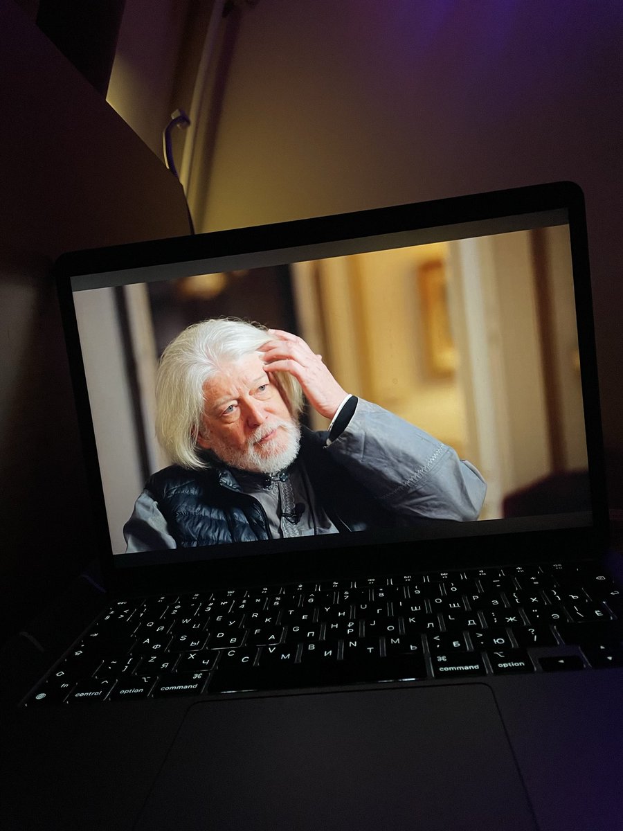 Апрелева tweet media