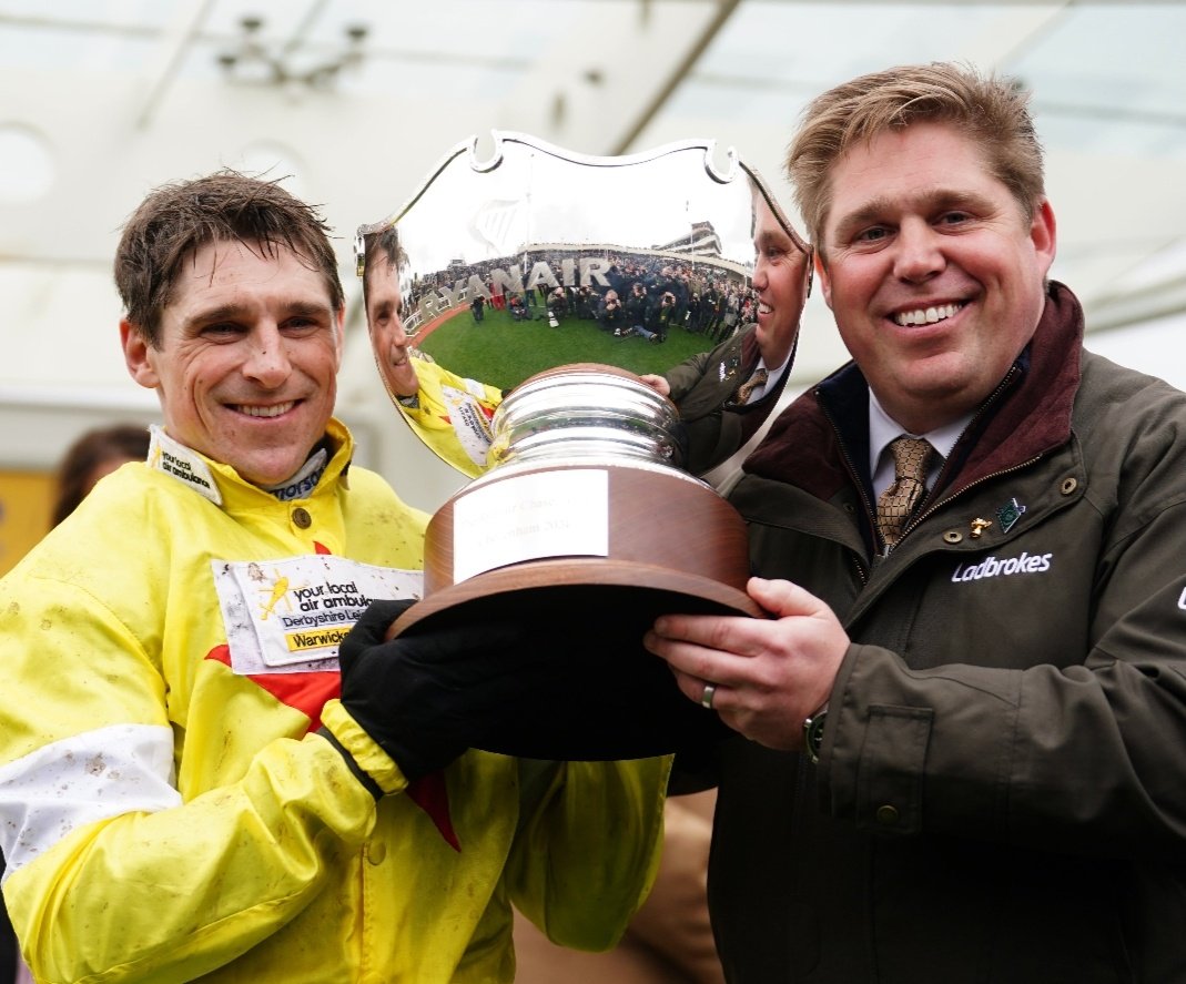 Stephen R Power tweet media