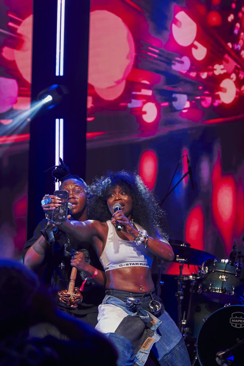 Zoe_Modiga's tweet photo. Seba Kappa, my eternal life line. Born in the Mother City, bred in the world 🌍 

CTIJF debut, after that 2020 thingymabob.

Luv’ em, a happy 1 of 4 ❤️🫧

Ps: this song finally made the setlist 😂😤

👗: @gstarraw_za 
📸: @theblvr_za https://t.co/yGkQTVSpQB