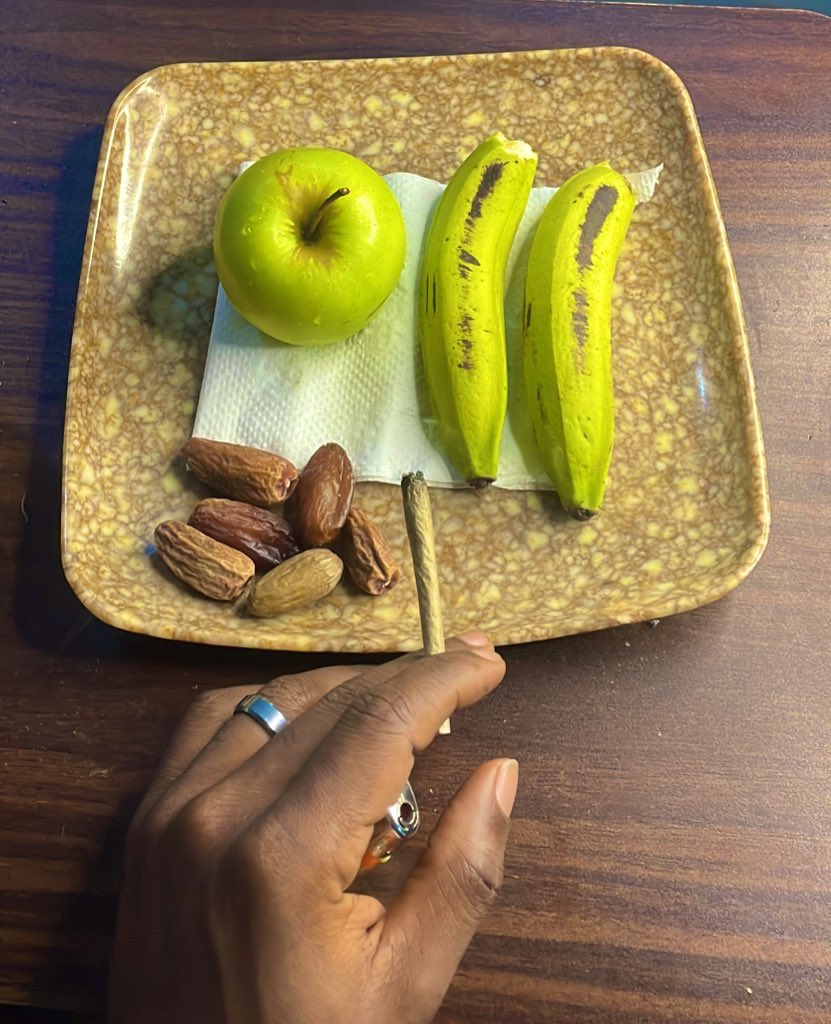 a meek thug tweet media