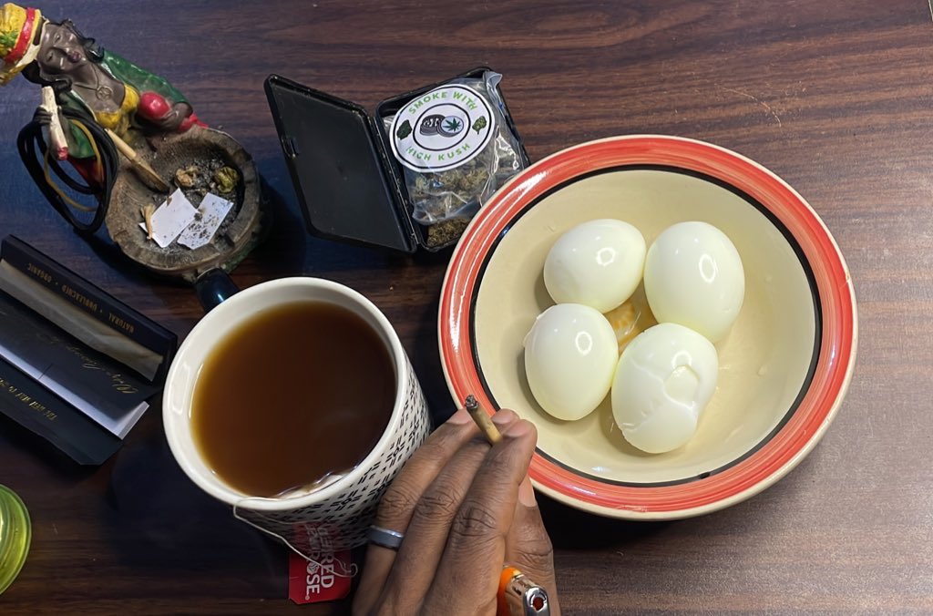 a meek thug tweet media