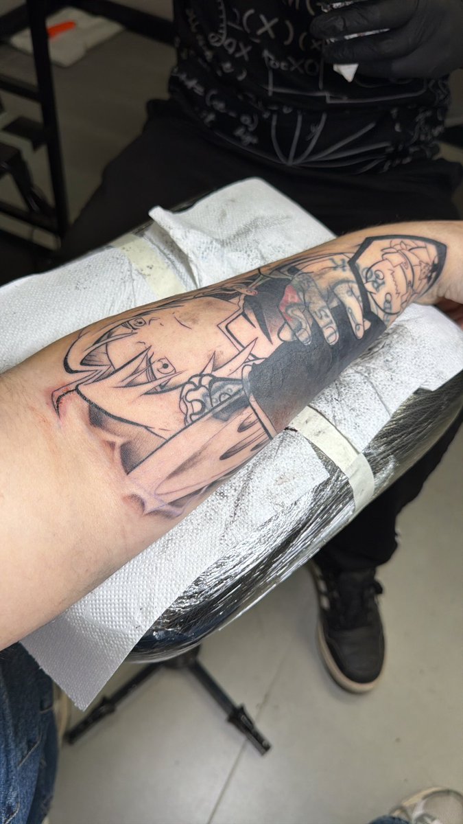 oggi ho iniziato la cover del mio vecchio tattoo