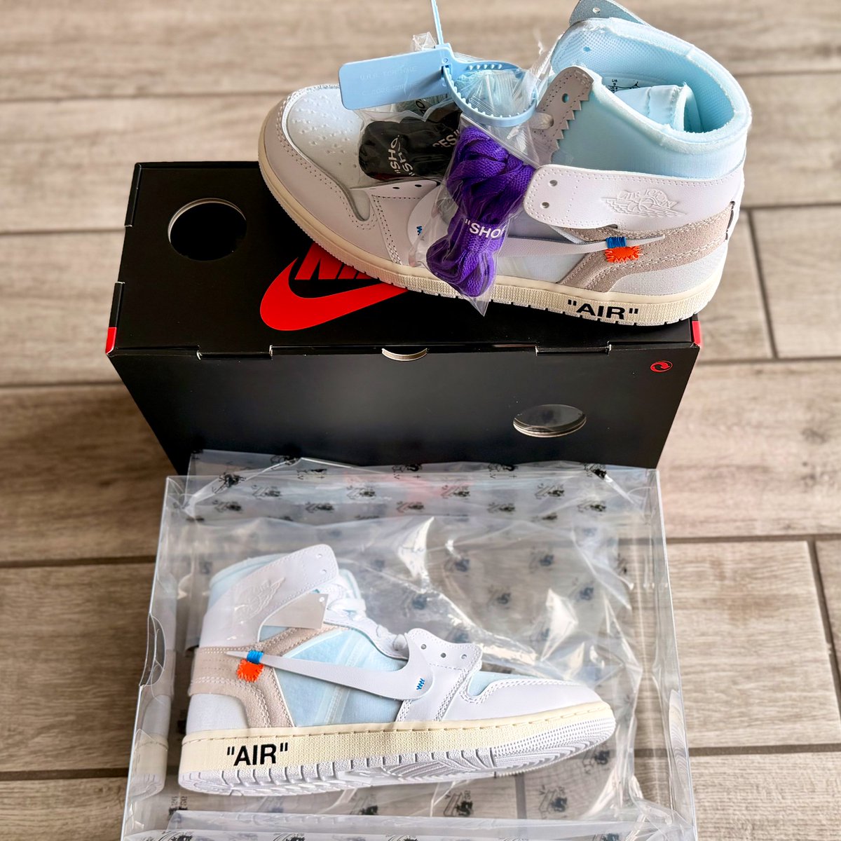 SNKR_TWITR tweet media