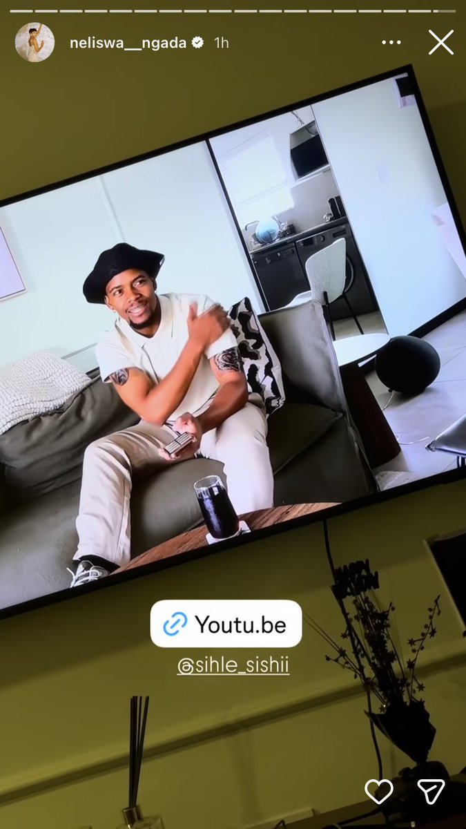 N T O M B E N H L E 🤍✨📿 tweet media