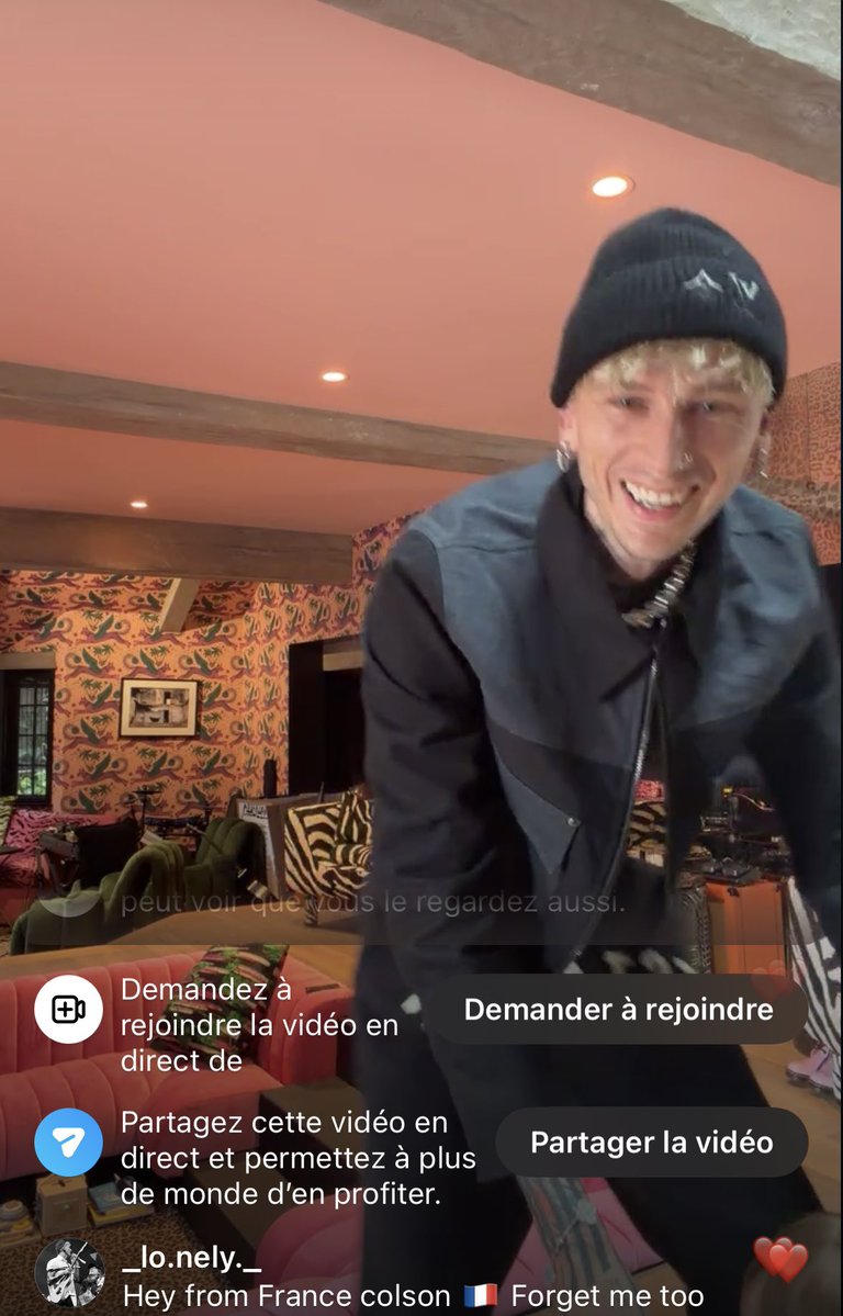 Sarah misses Colson 🖤 tweet media