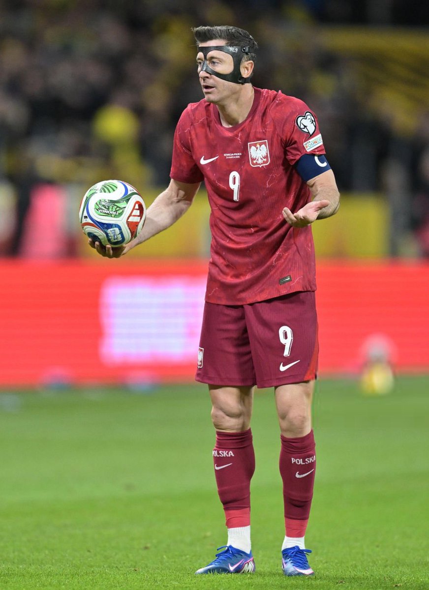 عمرو tweet media