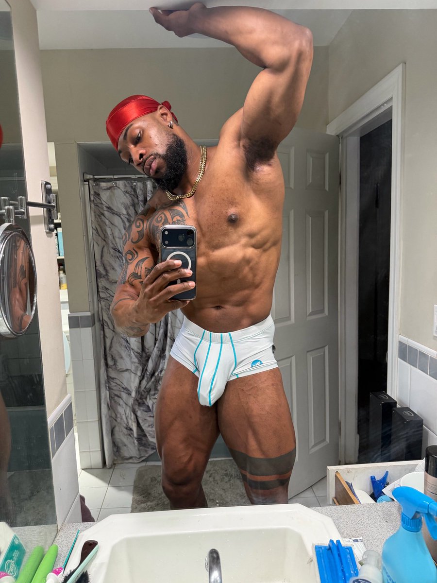 MATTHIAS MCKINNON tweet media