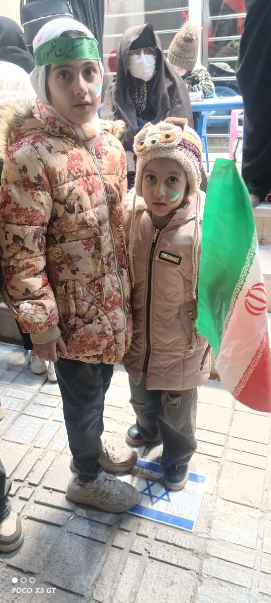 Gildokht1384's tweet photo. درسته ما زمان انقلاب نبودیم  ولی برای حفظ و بقای این  نظام پای کار  #جمهوری_اسلامی_ایران  هستیم🫡 https://t.co/obBGW98J7o